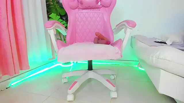 alexajhonson1012 webcam