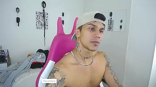 Leonard_Price webcam