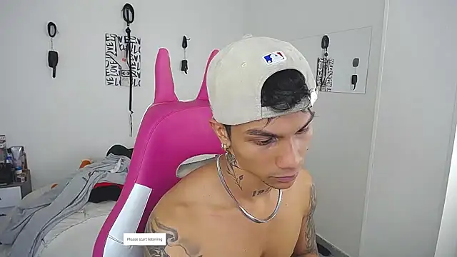 Leonard_Price webcam