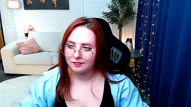 Hennessy_bunny webcam