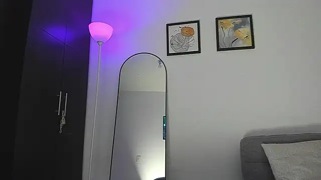 AvaFerrera Stripchat cam model