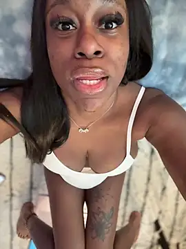 TikaMoon Stripchat cam model