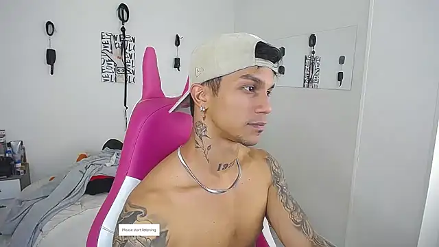 Leonard_Price webcam