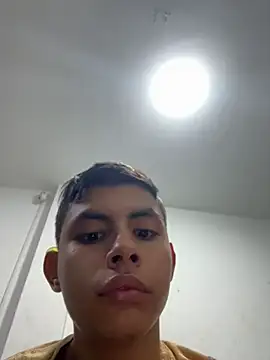 two_cam_latin webcam