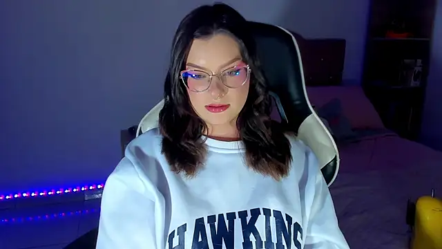 OphelianaRose33 webcam