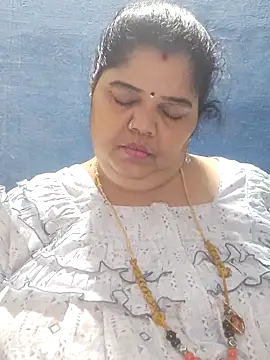 Webcam Model (tamilthanushri)  is live.Free join now!