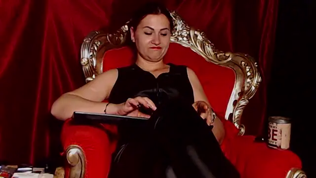 GoddessMonika webcam