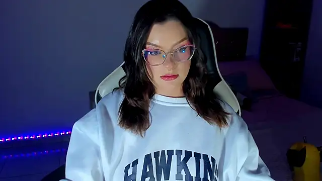 OphelianaRose33 webcam