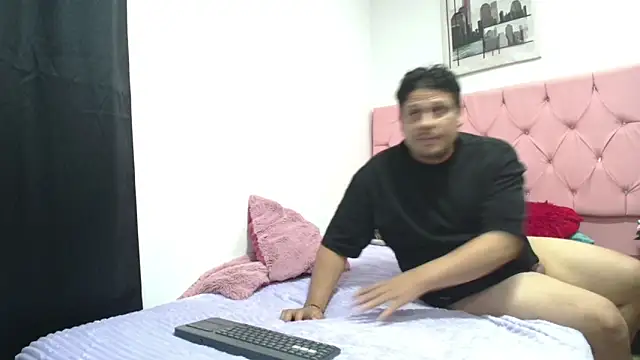 Xtream_LoversXXX webcam