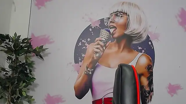 maylin_horny19 - Maylin_horny19's free webcam - UK Sex Cams