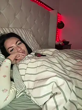 BELLABLACKXUK webcam