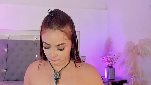 lea_walkerr - Lea_walkerr's free webcam - UK Sex Cams