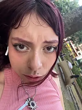 RojitasTeaseX_ webcam