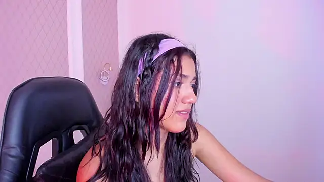 cristin_collins webcam