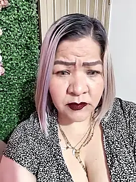 Dalessa_Bigtits webcam