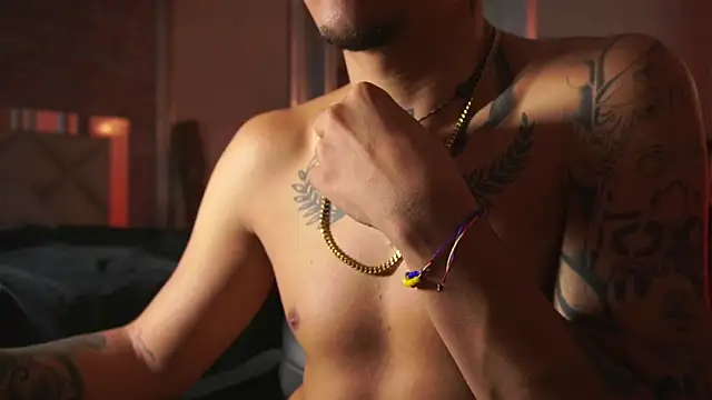 AlphaMasterXxx webcam