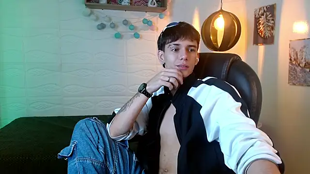 AmethystShadow17 webcam