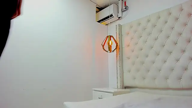 jean_lewis2 - JEAN_LEWIS2's free webcam - UK Sex Cams