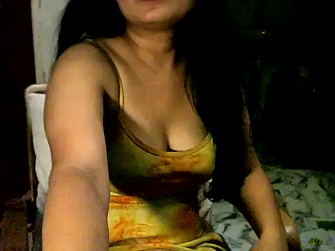 yamuna_012 - YAMUNA_012's free webcam - UK Sex Cams