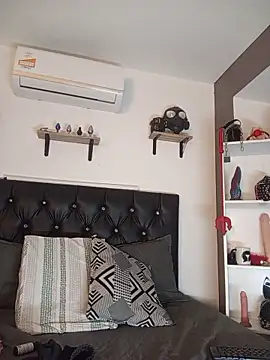 mariagaitan - MariaGaitan's free webcam - UK Sex Cams