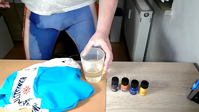 lycrasneaker@xh - Lycrasneaker@xh's free webcam - UK Sex Cams