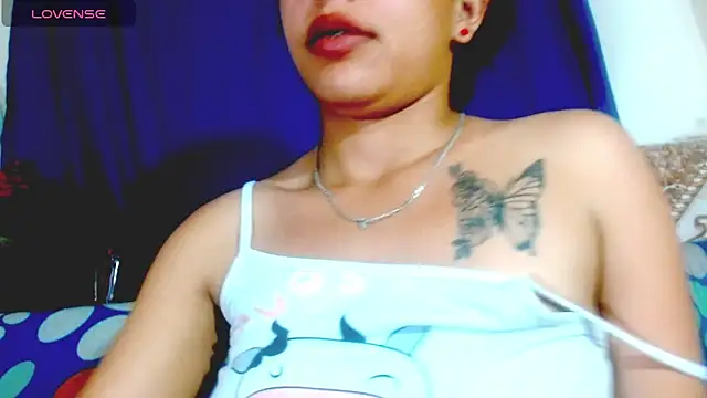 Eva_Hoot webcam