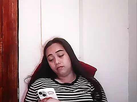 Pinay_Chubby20 webcam