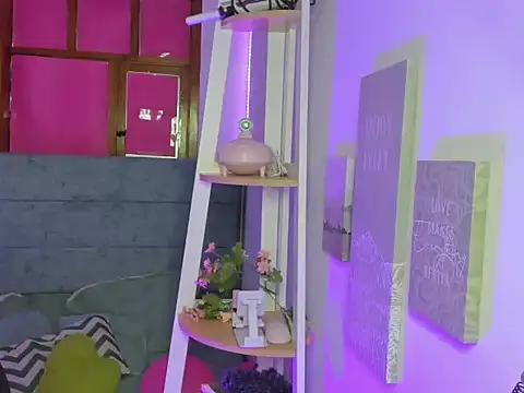 Catalina_Foxt webcam