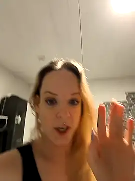 SexyMilf_38 Stripchat cam model