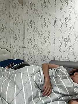 Ponthip live sex cam