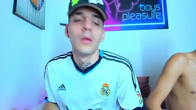 Pleasure_boys_hot webcam