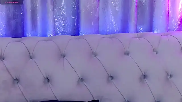 NataliePierce webcam