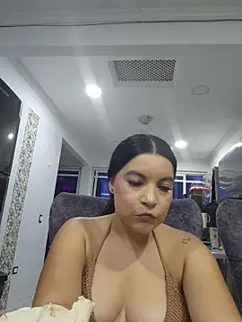 Pretty_Julieta webcam