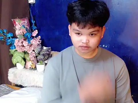 rain_cum (M twink) - LETS CUM HERE IN PUBLIC OR PVT