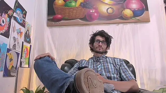 Loggan_donnelly webcam