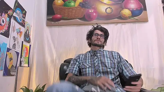 Loggan_donnelly webcam