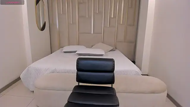 SunnyRivers live sex cam