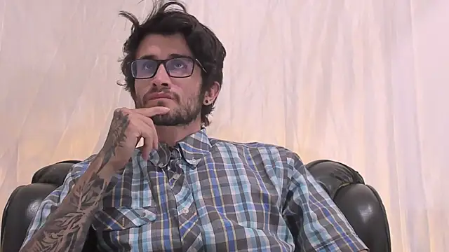 Loggan_donnelly webcam