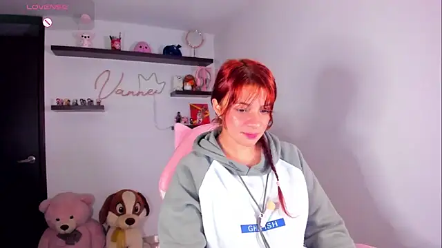 Vannessa__Shy webcam