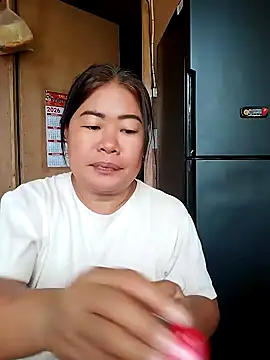 Lovelywoman43 webcam