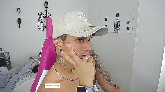 Leonard_Price webcam