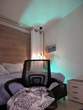 halaaa_1 - Halaaa_1's free webcam - UK Sex Cams