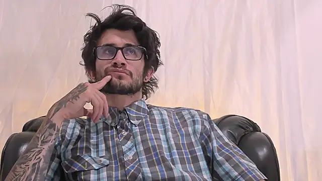 Loggan_donnelly webcam