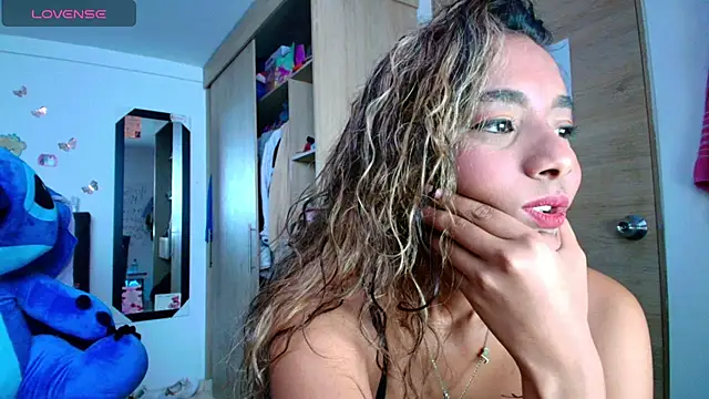 megan_collins96 webcam