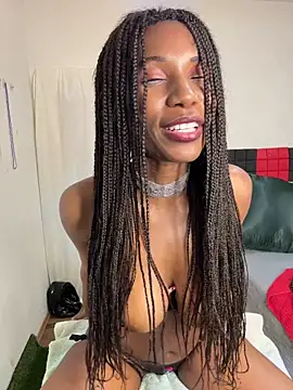 ShantelSexyYoungMilfie