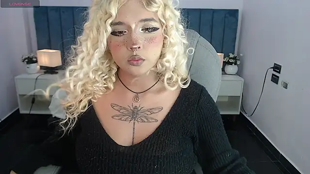 april_bunnyy webcam