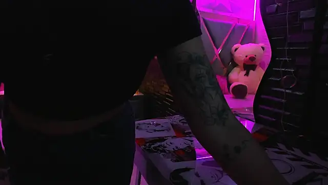 Scarlet_Reyes webcam