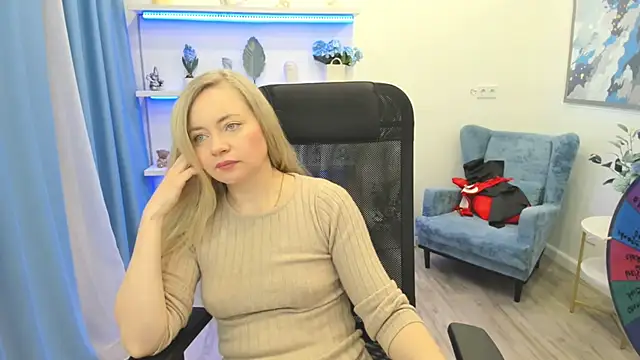 CharlotteKerti webcam