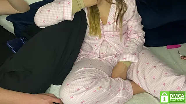 NaughtysecretsDE webcam