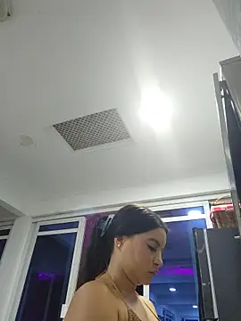 Pretty_Julieta Stripchat cam model